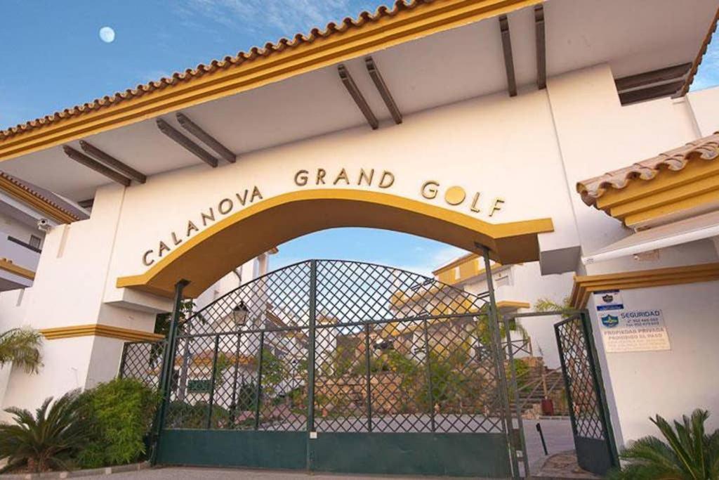 El Casa Blanca - Golf Resort In ลากาลาเดมิฮาส ภายนอก รูปภาพ